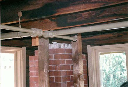 chimenea mansion winchester cortada tejado pared ladrillos