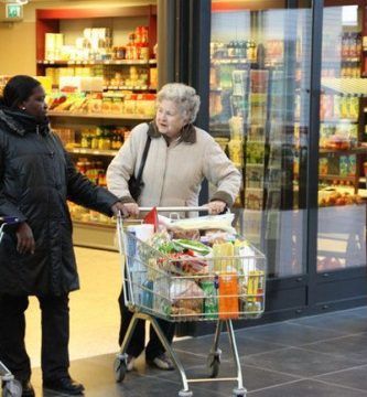 pueblo gente demencia 1