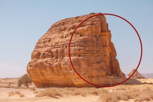 castillo roca desierto destacada