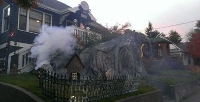 las mejores decoraciones de casas para halloween 19
