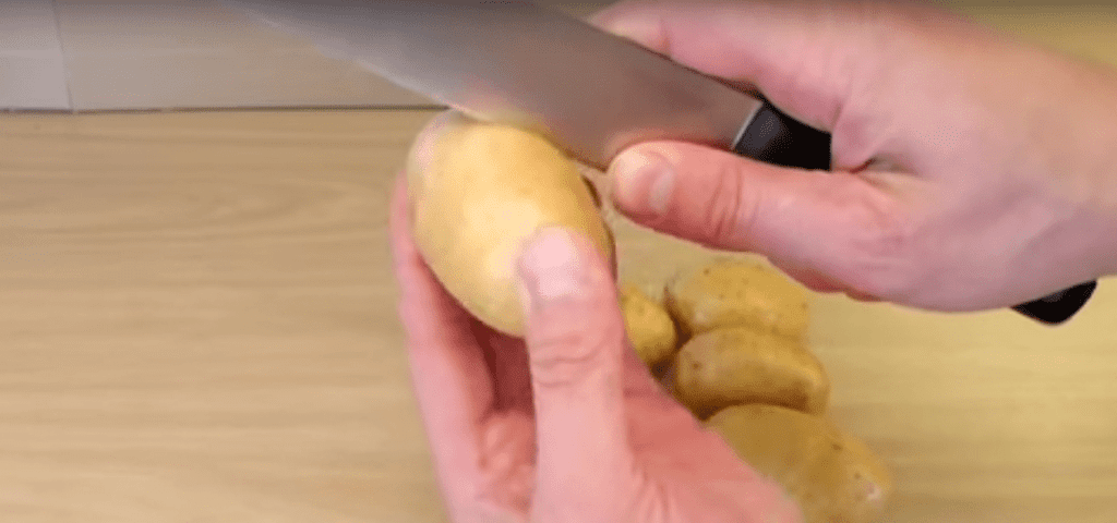truco-pelar-patatas