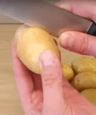 truco pelar patatas