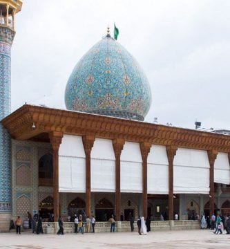 mezquita iran espejos mausoleo