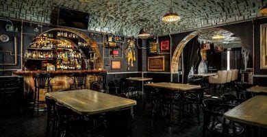 bar