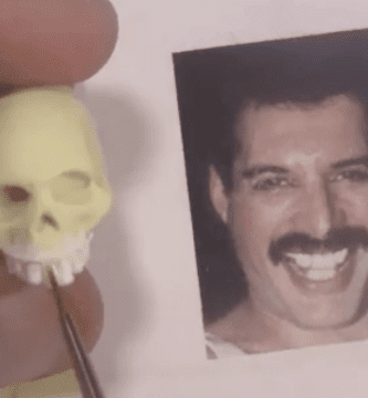escultura freddy mercury