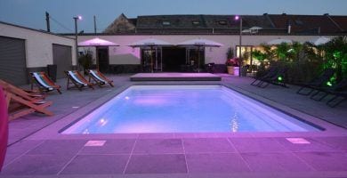 piscina prefabricada destacada
